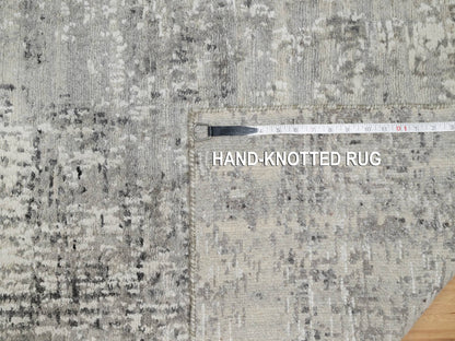 Grey 2'6" x 29'9" Modern / Contemporary Hand knotted Wool Rug - Sku: O090848