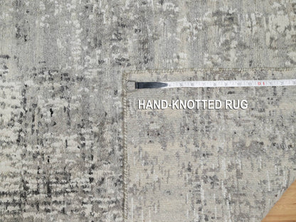 Grey 2'6" x 30'0" Modern / Contemporary Hand knotted Wool Rug - Sku: O090849