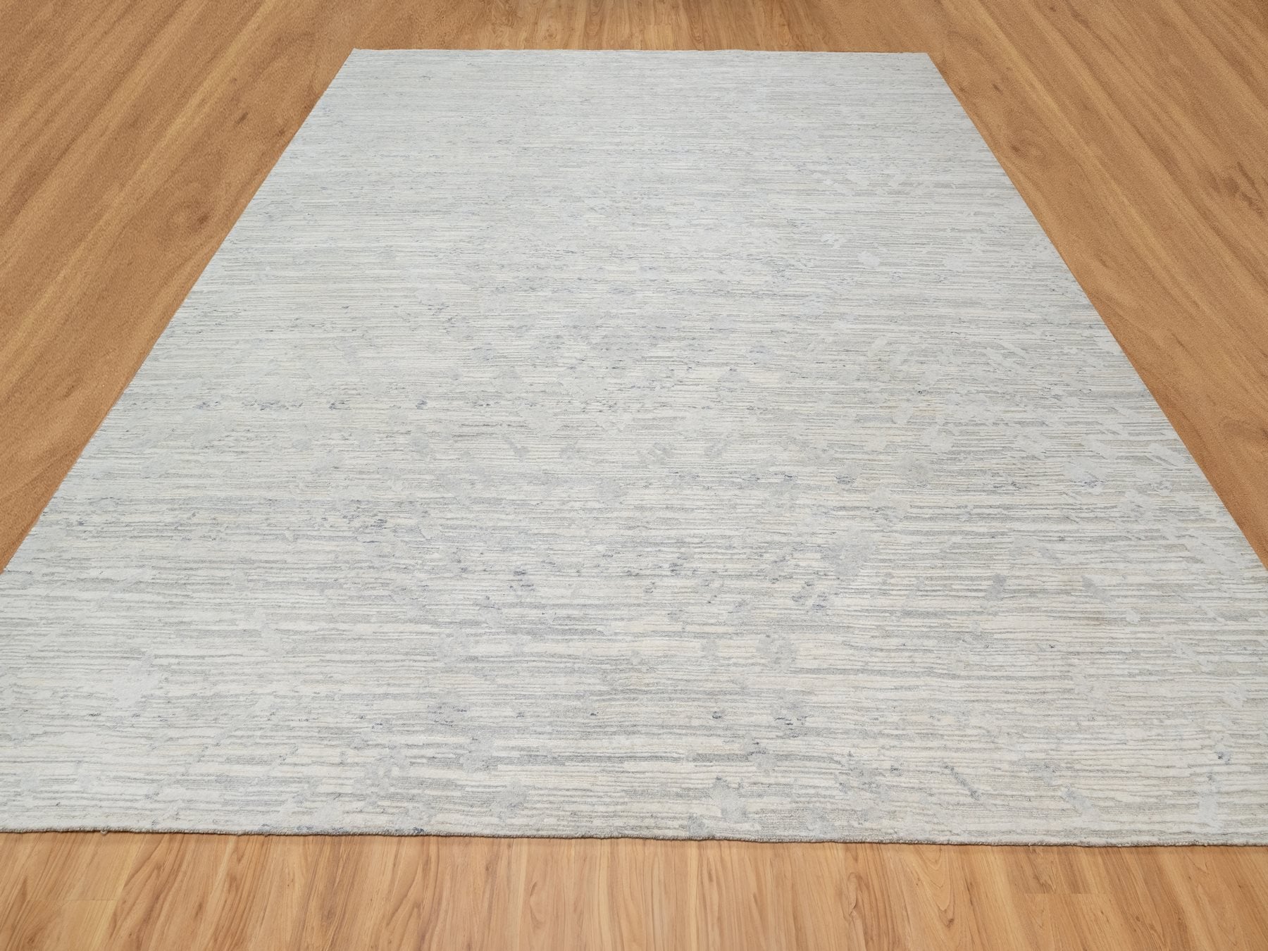 Modern / Contemporary hand-knotted wool rug in Gray, 12'0" x 12'1", SKU O090850