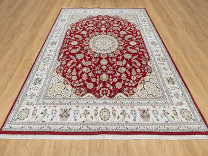 Red 7'10" x 10'3" Traditional Hand knotted Wool/Silk Rug - Sku: O090854