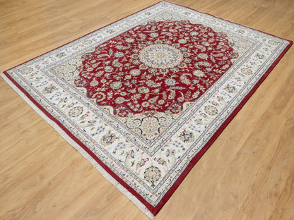 Red 7'10" x 10'3" Traditional Hand knotted Wool/Silk Rug - Sku: O090854