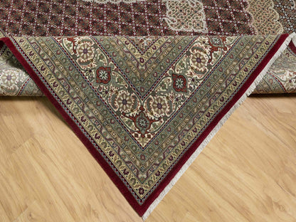 Red 8'10" x 12'4" Traditional Hand knotted Wool/Silk Rug - Sku: O090856