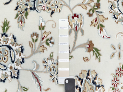 Ivory 9'9" x 13'9" Fine Oriental Hand knotted Wool/Silk Rug - Sku: O090871