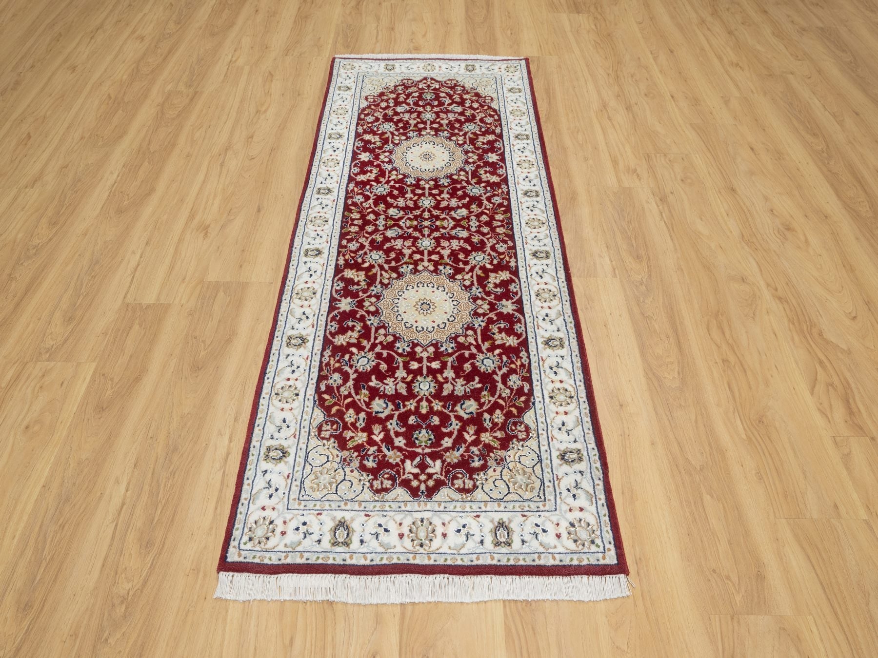 Red 2'8" x 6'8" Traditional Hand knotted Wool/Silk Rug - Sku: O090882