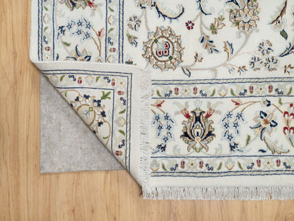 Ivory 5'10" x 9'1" Fine Oriental Hand knotted Wool/Silk Rug - Sku: O090896