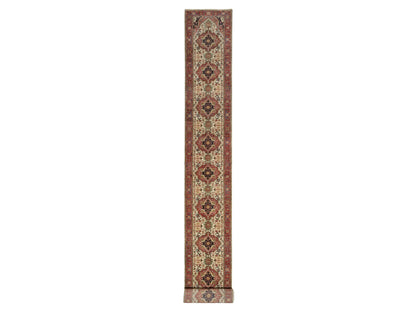 Ivory 2'8" x 28'1" Heriz Hand knotted Wool Rug - Sku: O090927