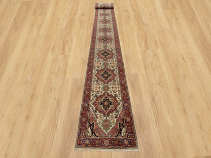 Ivory 2'8" x 28'1" Heriz Hand knotted Wool Rug - Sku: O090927