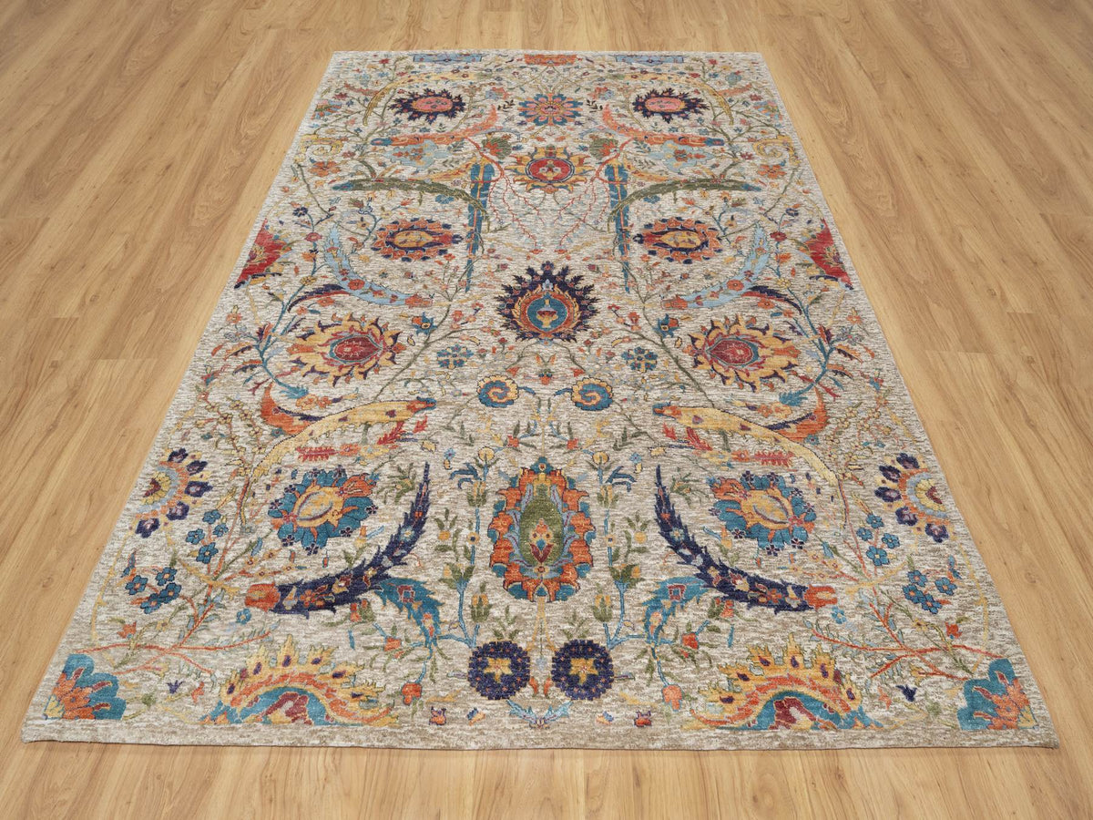 Transitional hand-knotted wool/silk rug in Beige, 6'3" x 9'1", SKU O090947