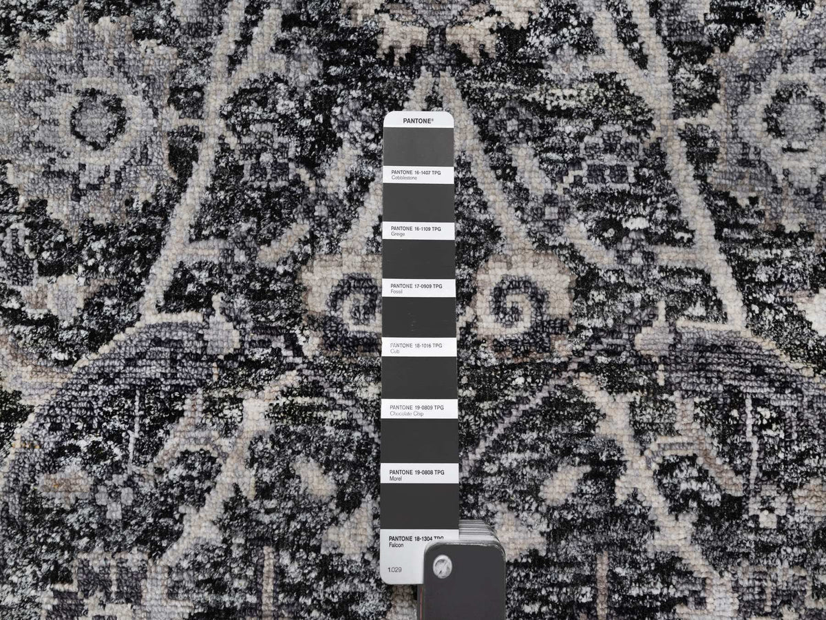Transitional hand-knotted wool/silk rug in Black, 1'11" x 3'0", SKU O090949