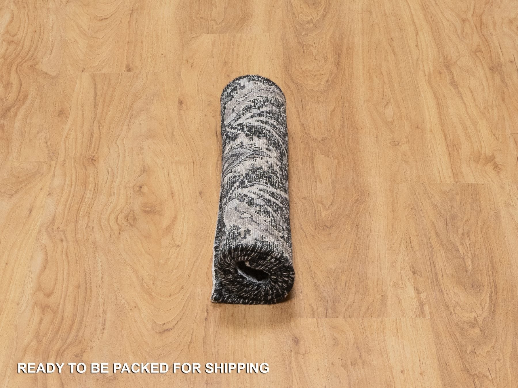Transitional hand-knotted wool/silk rug in Black, 1'11" x 3'0", SKU O090949