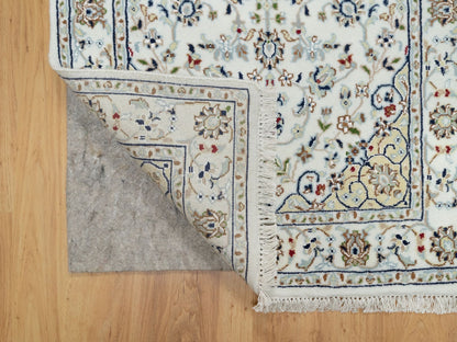 Ivory 2'8" x 17'8" Fine Oriental Hand knotted Wool/Silk Rug - Sku: O090974