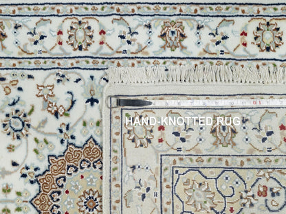 Ivory 2'8" x 17'8" Fine Oriental Hand knotted Wool/Silk Rug - Sku: O090974