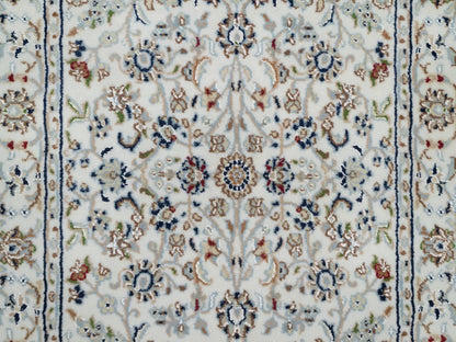 Ivory 2'8" x 12'2" Fine Oriental Hand knotted Wool/Silk Rug - Sku: O090991