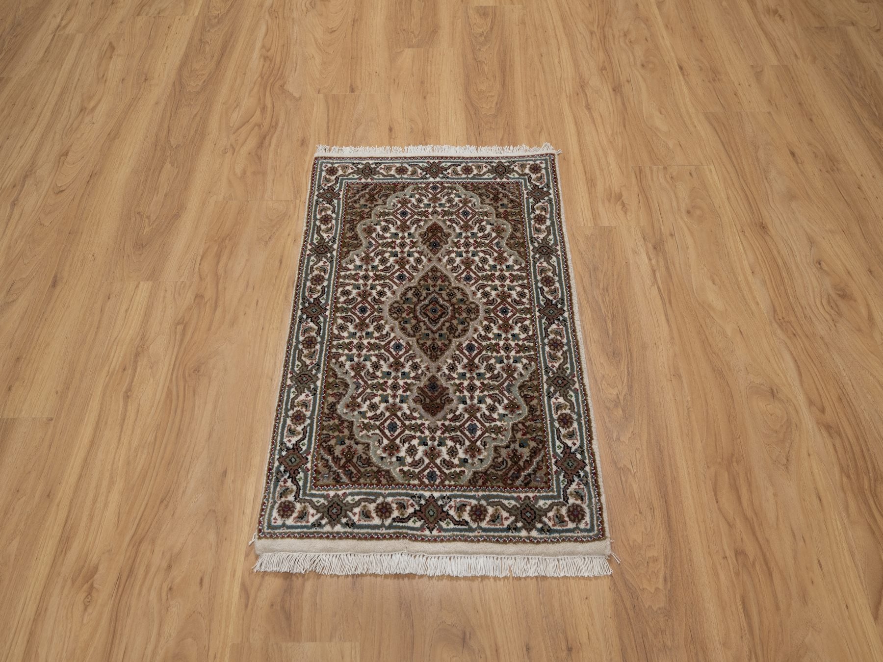 Tabriz Traditional hand-knotted wool rug in Ivory, 2'0" x 3'0", SKU O091030