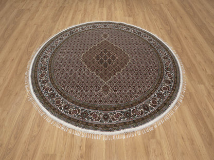 Ivory 7'6" x 7'6" Fine Oriental Hand knotted Wool Rug - Sku: O091042