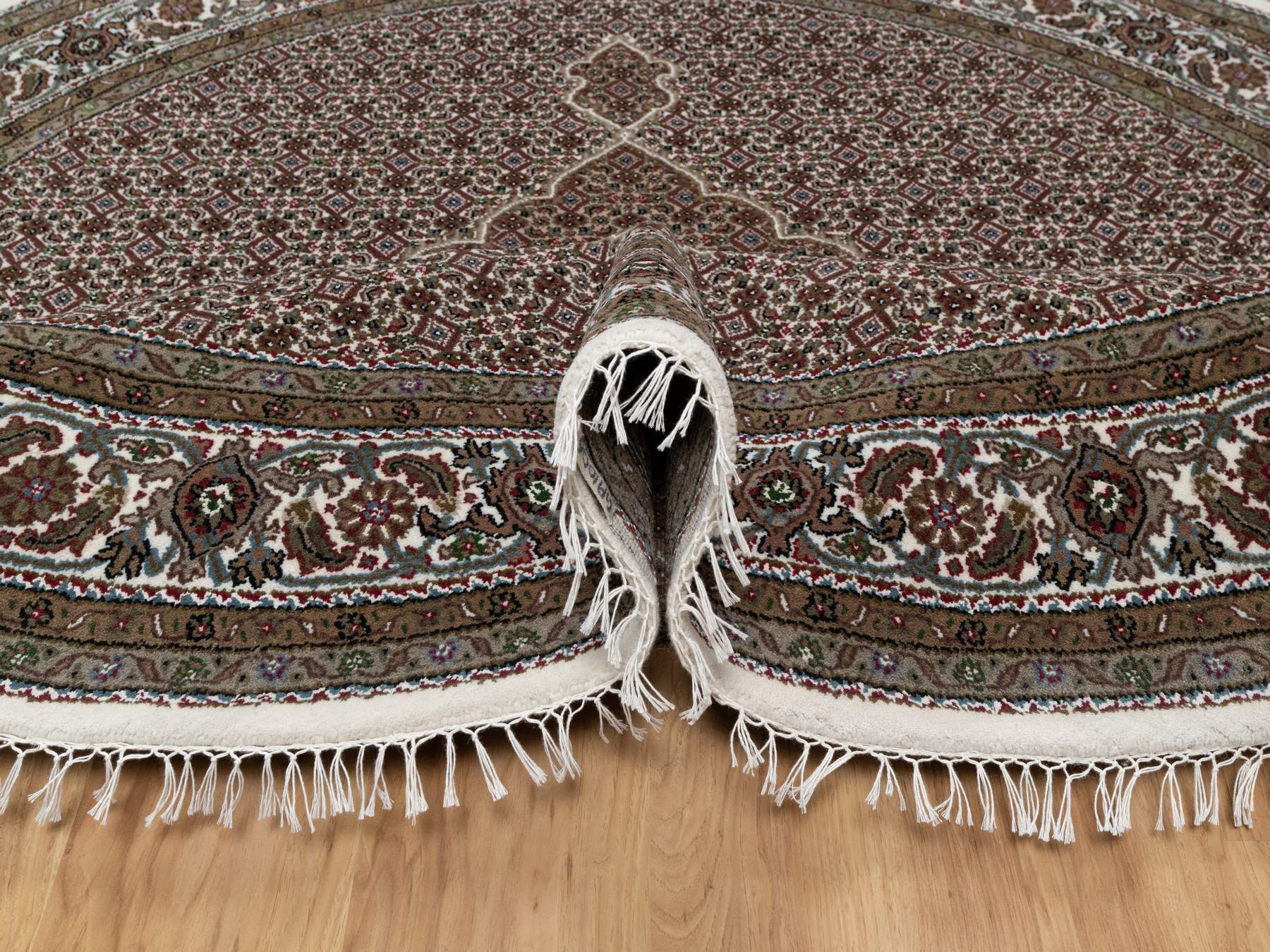 Tabriz Traditional hand-knotted wool rug in Ivory, 7'6" x 7'6", SKU O091042