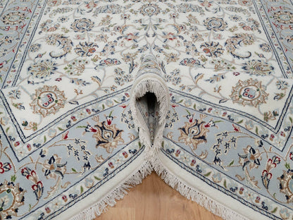Ivory 6'0" x 9'0" Fine Oriental Hand knotted Wool/Silk Rug - Sku: O091049