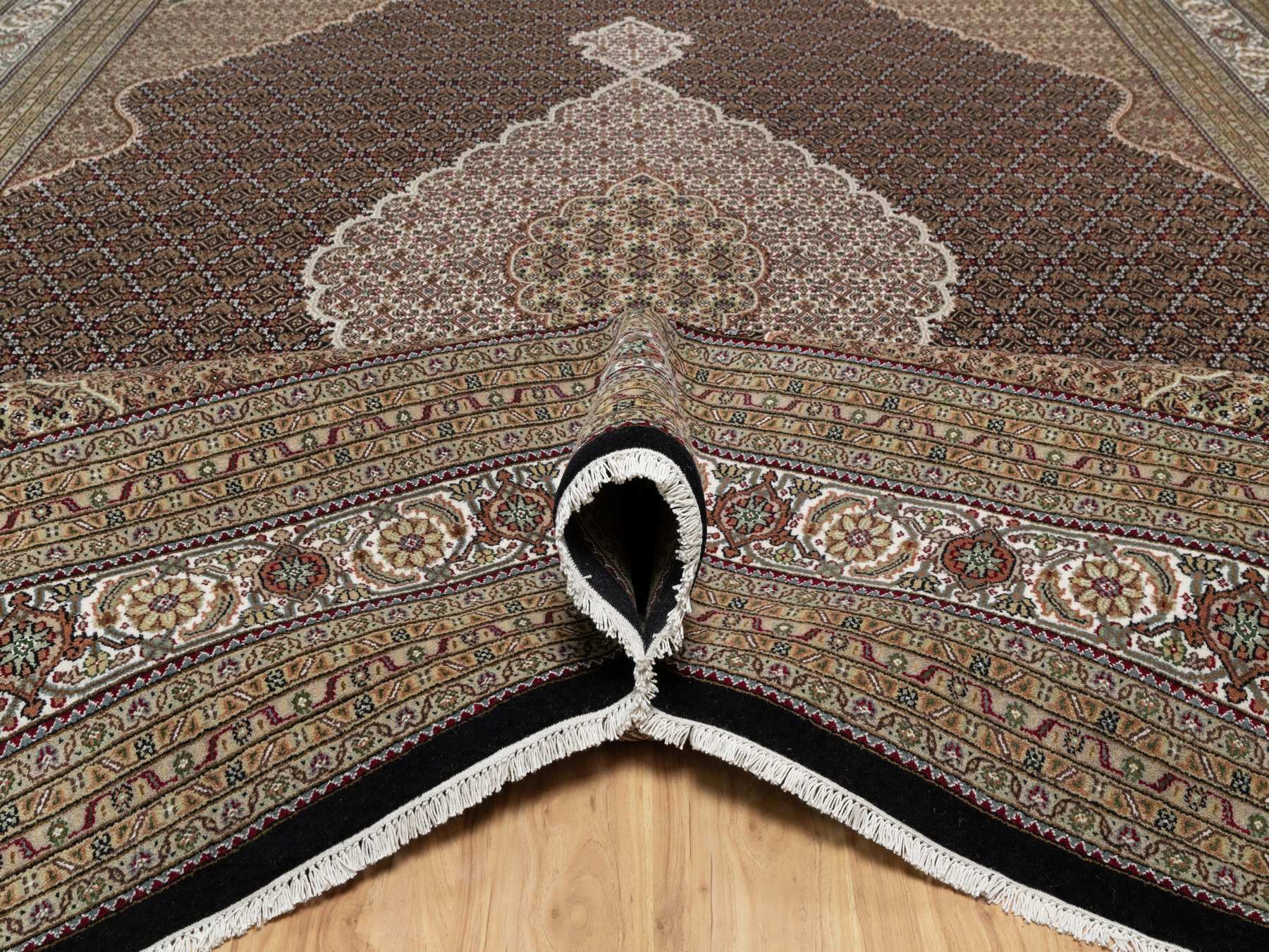 Tabriz Traditional hand-knotted wool rug in Black, 11'8" x 15'2", SKU O091056
