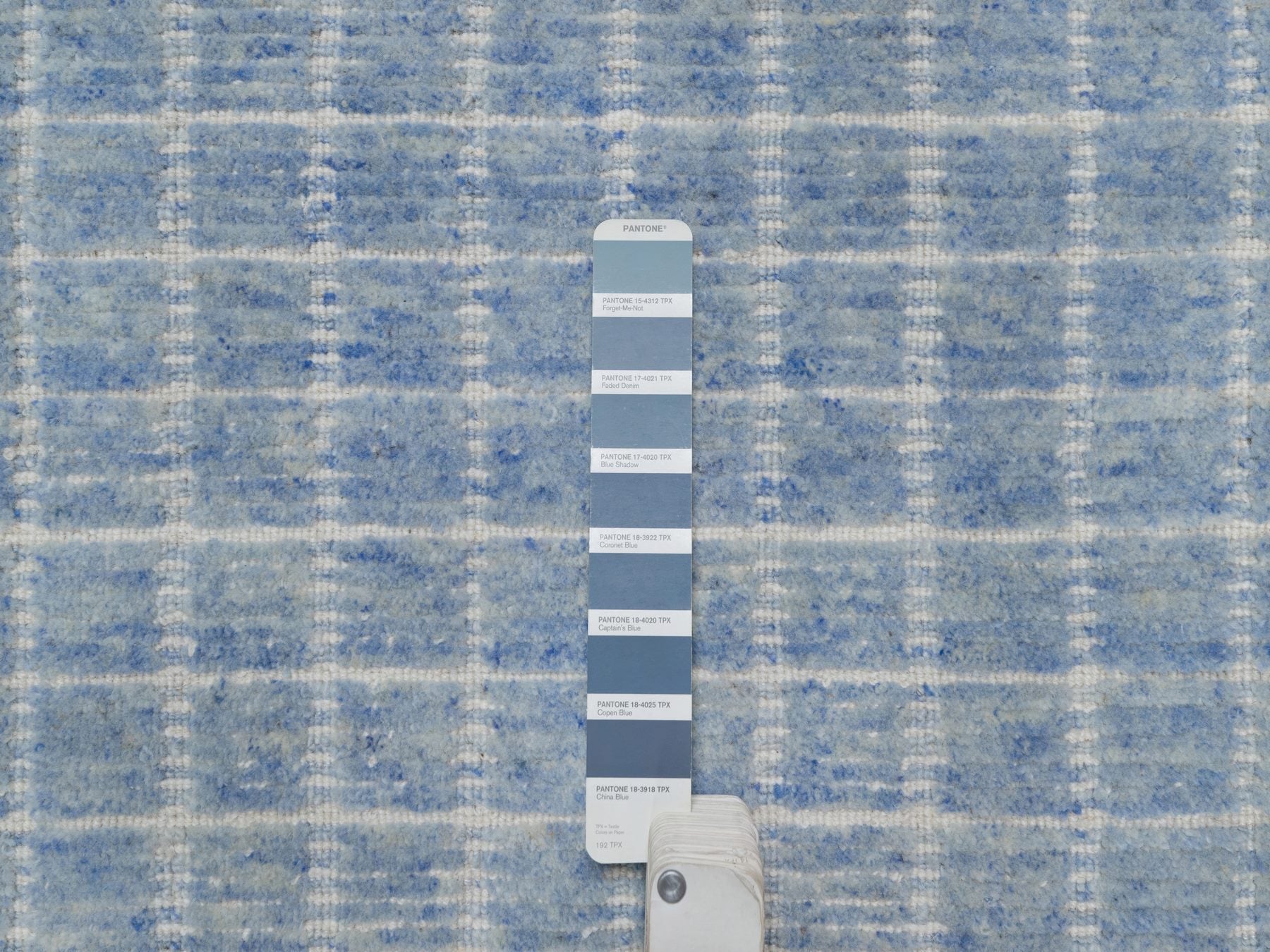 Modern / Contemporary hand-knotted wool rug in Blue, 2'4" x 3'0", SKU O091072