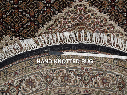Black 4'10" x 4'10" Fine Oriental Hand knotted Wool Rug - Sku: O091077