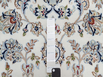 Ivory 5'10" x 9'2" Fine Oriental Hand knotted Wool/Silk Rug - Sku: O091125