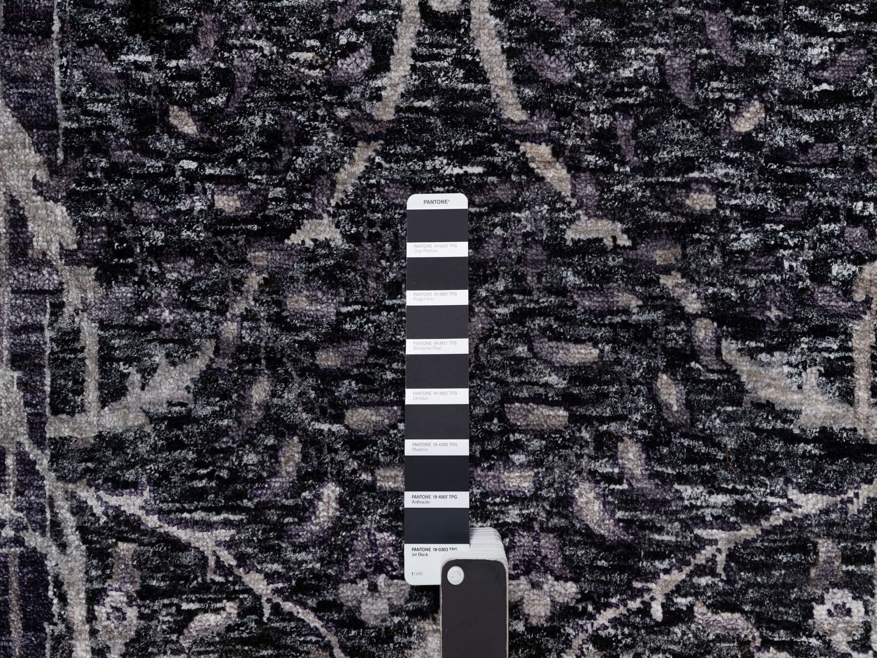 Transitional hand-knotted wool/silk rug in Black, 8'8" x 11'10", SKU O091167