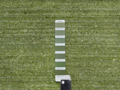 Modern / Contemporary hand-knotted wool rug in Green, 9'1" x 12'0", SKU O091189