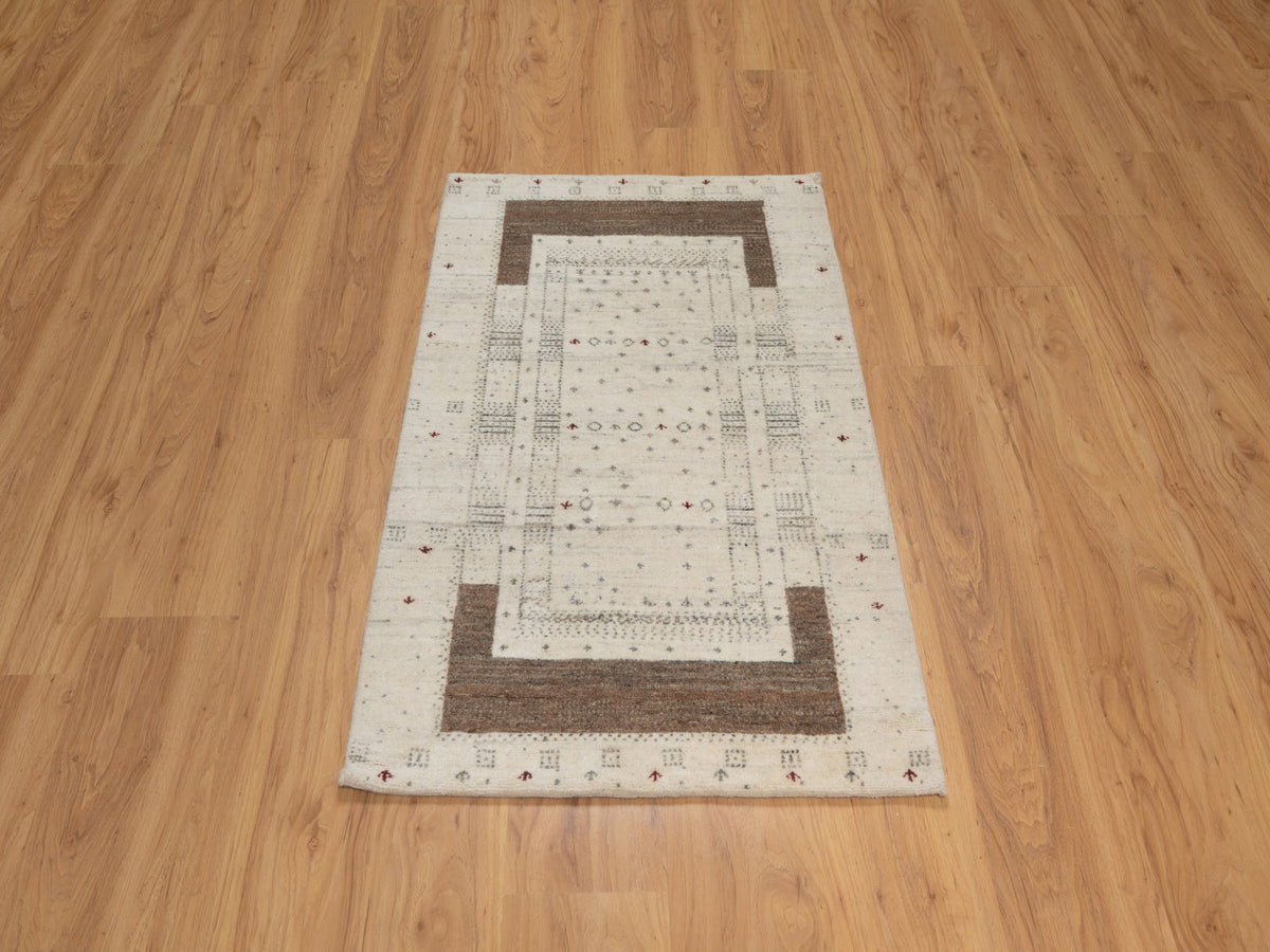 Gabbeh Modern / Contemporary hand-knotted wool rug in Ivory, 2'7" x 3'11", SKU O091261
