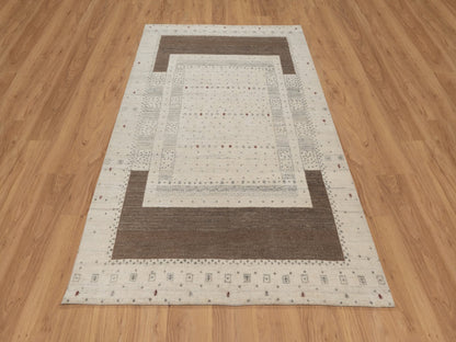 Ivory 4'11" x 7'0" Modern and Contemporary Hand knotted Wool Rug - Sku: O091267