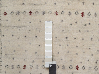 Ivory 4'11" x 7'0" Modern and Contemporary Hand knotted Wool Rug - Sku: O091267