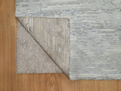 Grey 2'0" x 3'0" Modern / Contemporary Hand knotted Wool Rug - Sku: O091274