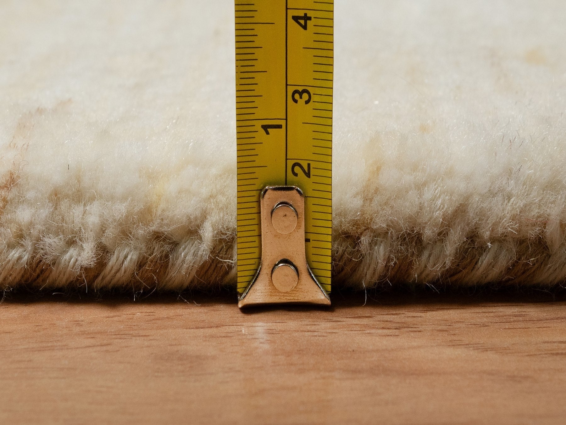 Gabbeh Modern / Contemporary hand-knotted wool runner in Ivory, 2'4" x 11'4" — SKU O091299 (view 7)