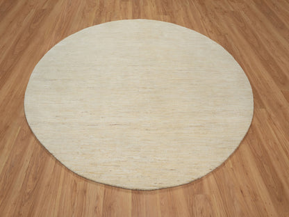 Gabbeh Modern / Contemporary hand-knotted wool rug in Ivory, 7'9" x 7'9" — SKU O091308 (view 2)