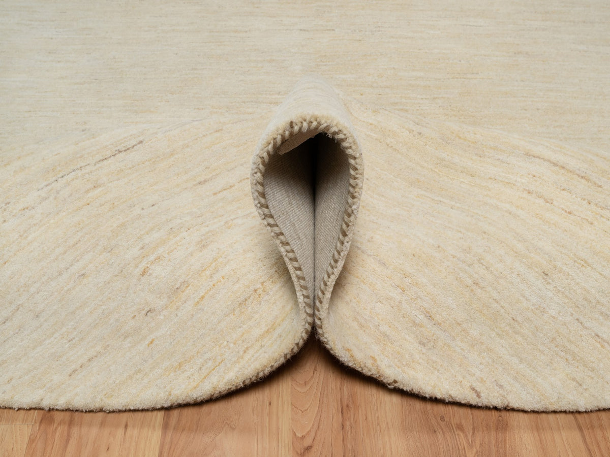 Gabbeh Modern / Contemporary hand-knotted wool rug in Ivory, 7'9" x 7'9" — SKU O091308 (view 5)