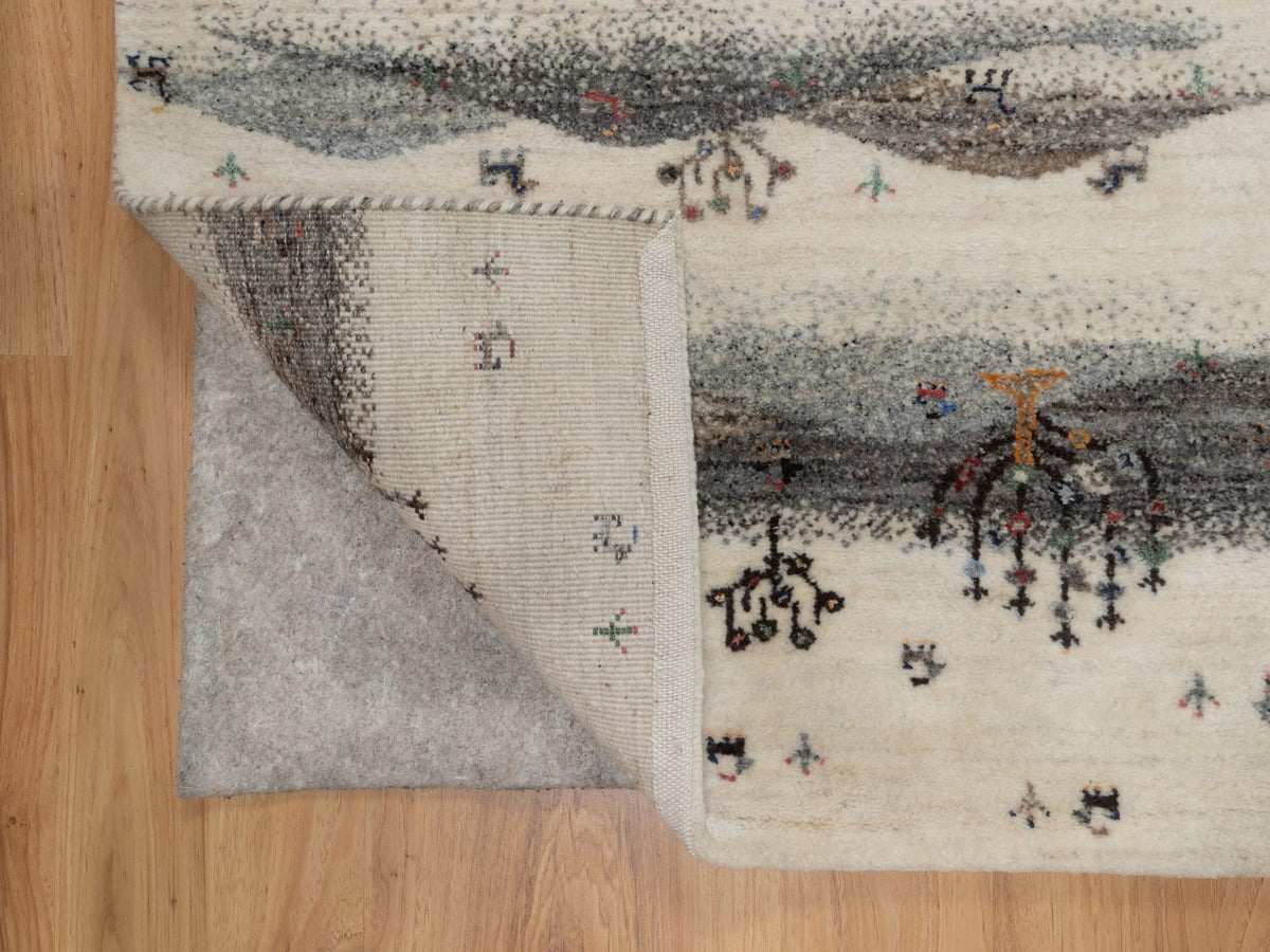 Gabbeh Modern / Contemporary hand-knotted wool runner in Ivory, 2'6" x 9'10" — SKU O091317 (view 3)