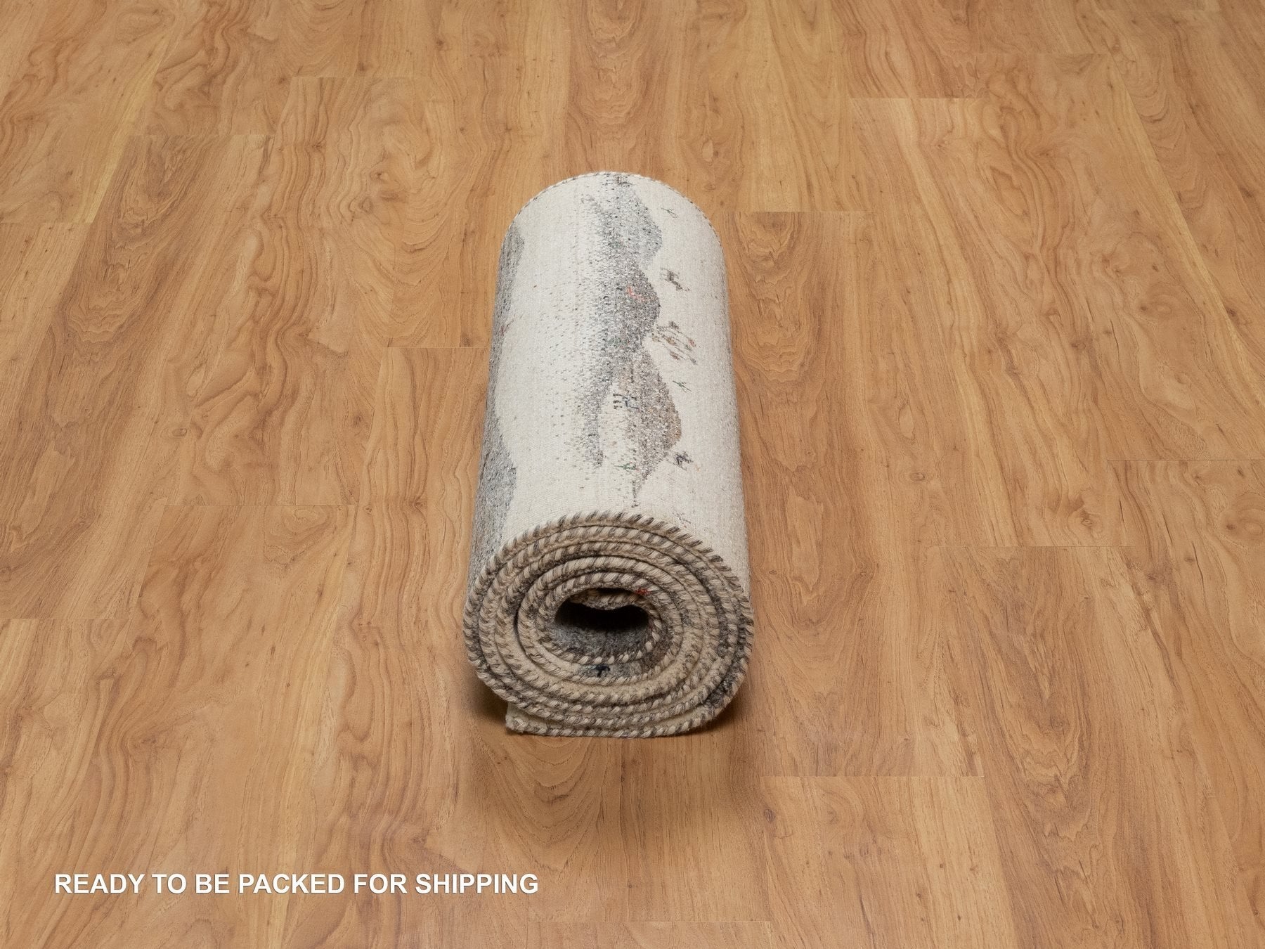 Gabbeh Modern / Contemporary hand-knotted wool runner in Ivory, 2'6" x 9'10" — SKU O091317 (view 6)