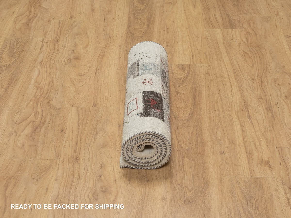 Gabbeh Modern / Contemporary hand-knotted wool runner in Ivory, 2'5" x 4'9" — SKU O091318 (view 6)