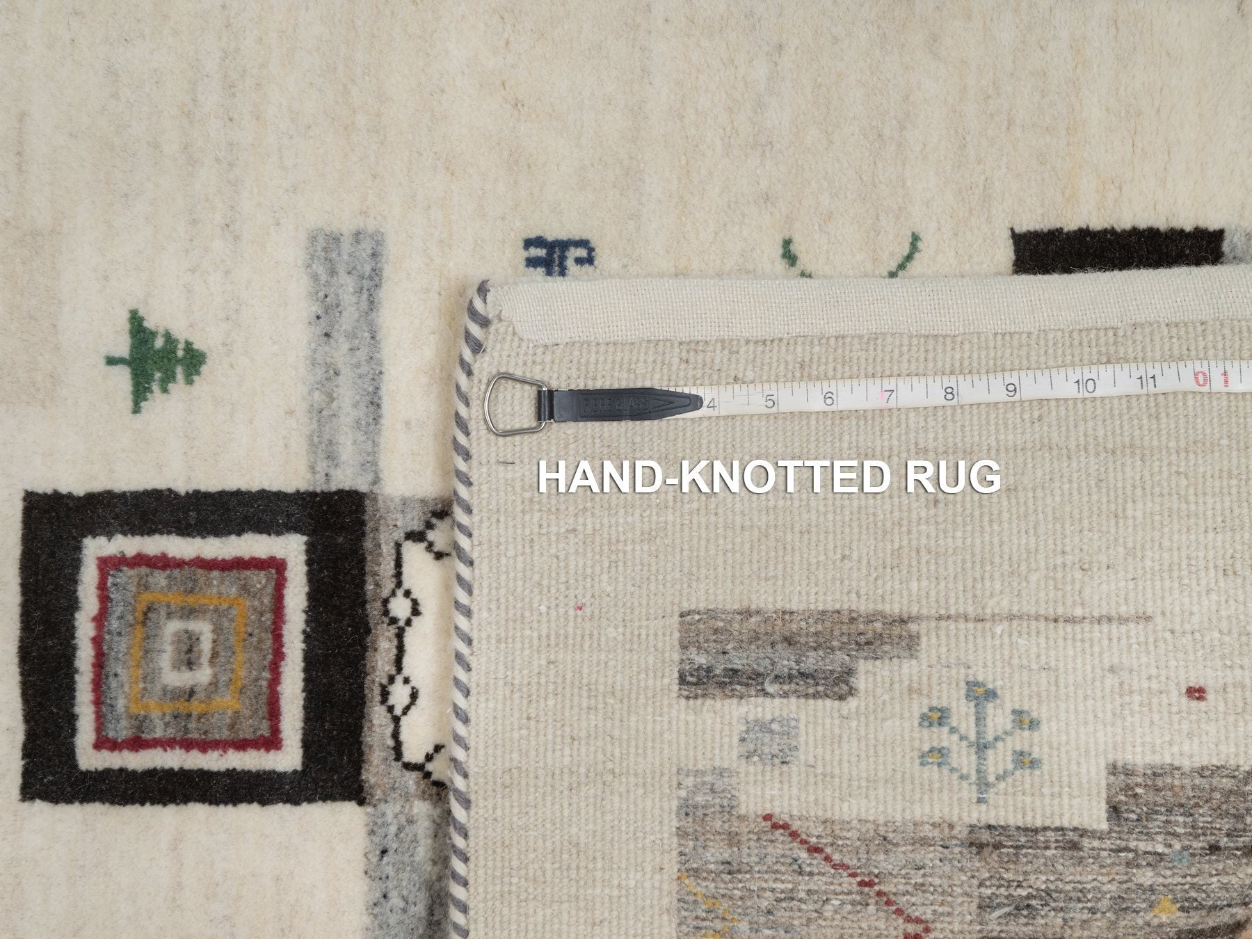 Gabbeh Modern / Contemporary hand-knotted wool runner in Ivory, 2'5" x 4'9" — SKU O091318 (view 8)