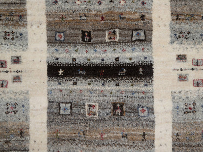 Gabbeh Modern / Contemporary hand-knotted wool rug in Ivory, 1'11" x 2'11" — SKU O091325 (view 5)