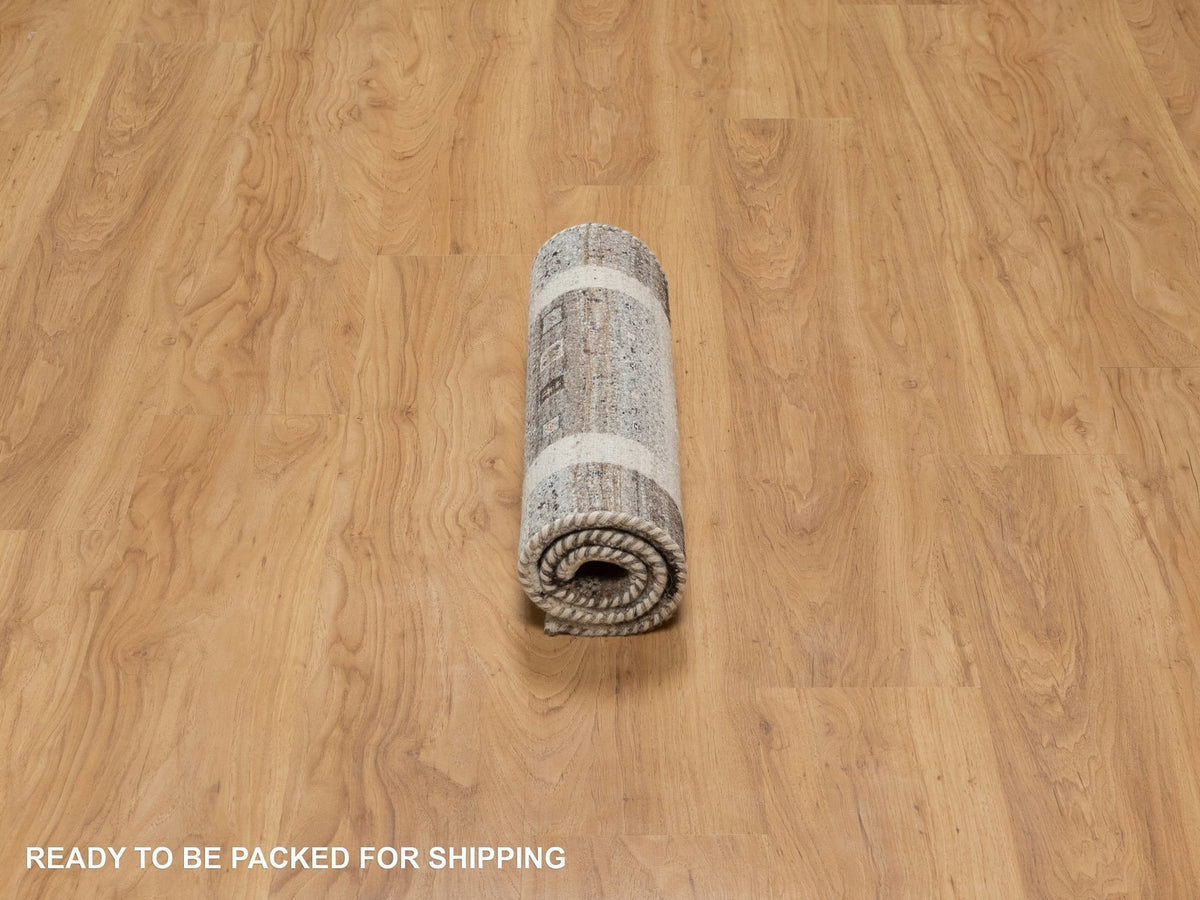 Gabbeh Modern / Contemporary hand-knotted wool rug in Ivory, 1'11" x 2'11" — SKU O091325 (view 6)