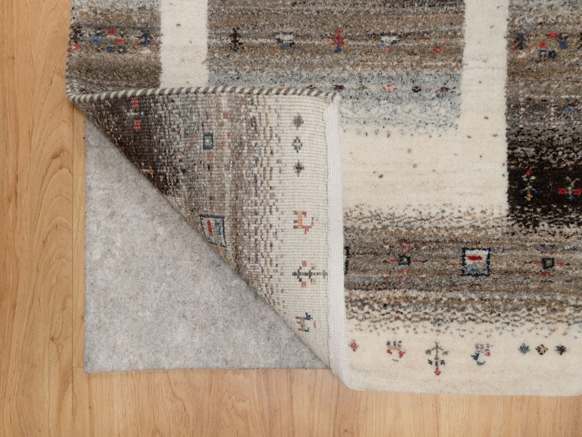 Gabbeh Modern / Contemporary hand-knotted wool rug in Ivory, 2'3" x 4'6" — SKU O091330 (view 3)