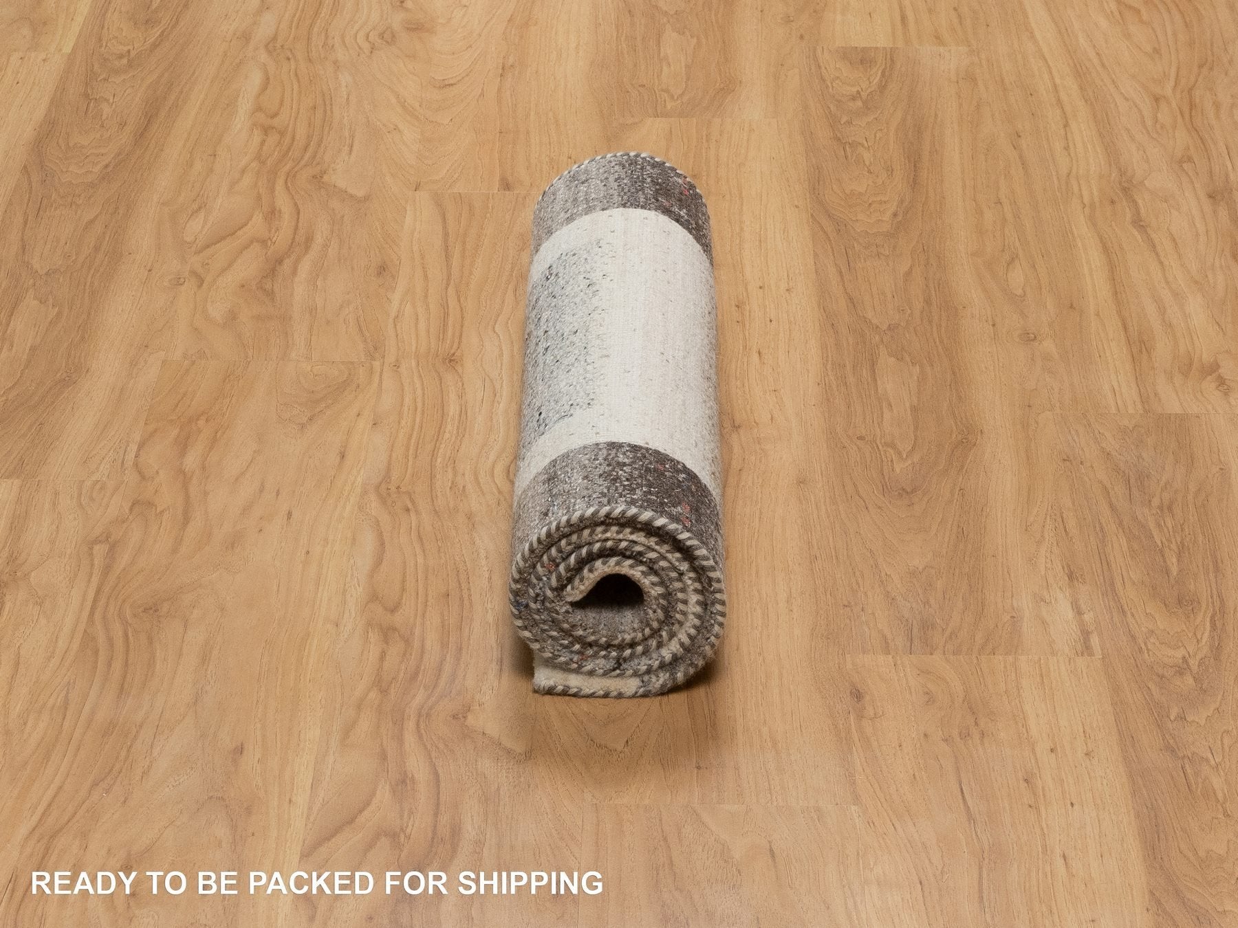 Gabbeh Modern / Contemporary hand-knotted wool rug in Ivory, 2'3" x 4'6" — SKU O091330 (view 6)