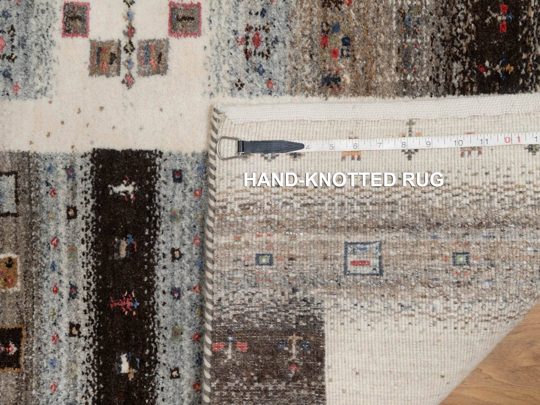 Gabbeh Modern / Contemporary hand-knotted wool rug in Ivory, 2'3" x 4'6" — SKU O091330 (view 8)