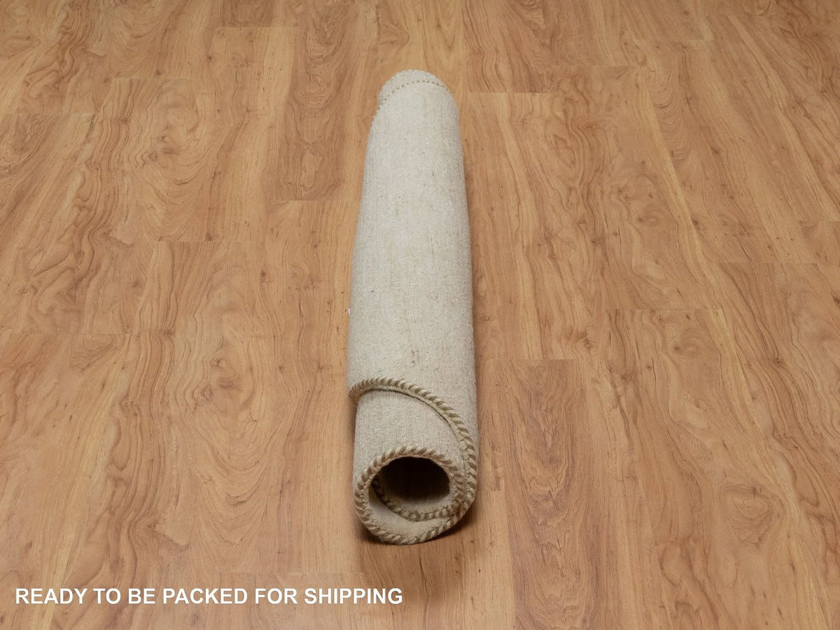 Gabbeh Modern / Contemporary hand-knotted wool rug in Ivory, 4'11" x 4'11" — SKU O091336 (view 6)