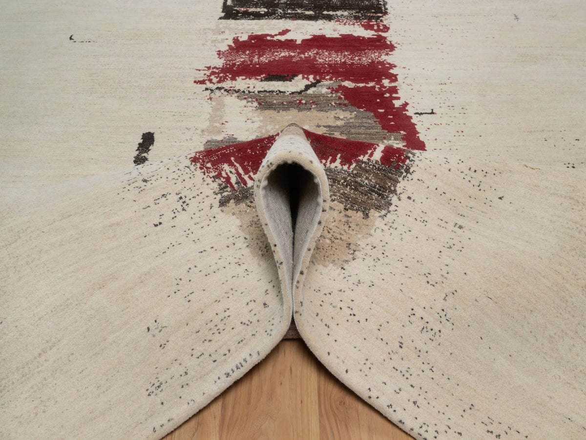 Gabbeh Modern / Contemporary hand-knotted wool rug in Ivory, 8'2" x 10' — SKU O091344 (view 5)