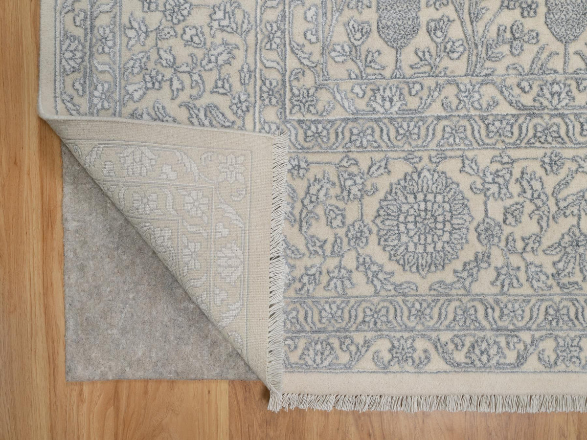 Fine Oriental hand-knotted wool/silk rug in Ivory, 8'11" x 12'1" — SKU O091353 (view 4)