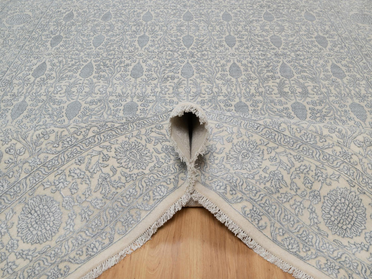 Fine Oriental hand-knotted wool/silk rug in Ivory, 8'11" x 12'1" — SKU O091353 (view 5)