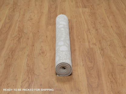 Fine Oriental hand-knotted wool/silk rug in Gray, 4'1" x 6'1" — SKU O091355 (view 6)