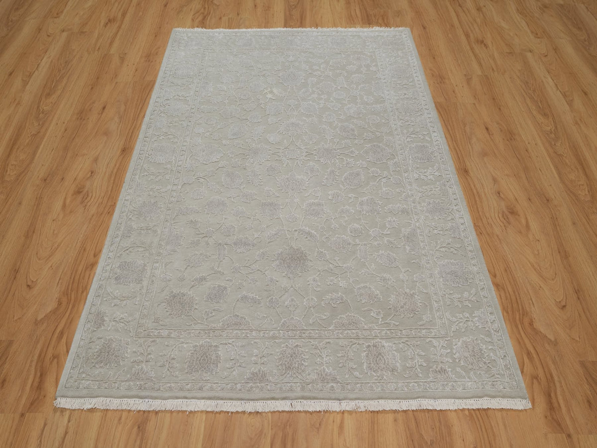 Fine Oriental hand-knotted wool/silk rug in Gray, 4'9" x 6'10" — SKU O091356 (view 2)