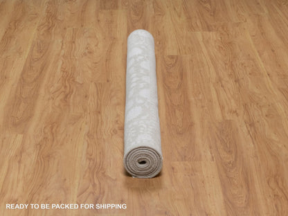 Fine Oriental hand-knotted wool/silk rug in Gray, 4'9" x 6'10" — SKU O091356 (view 6)